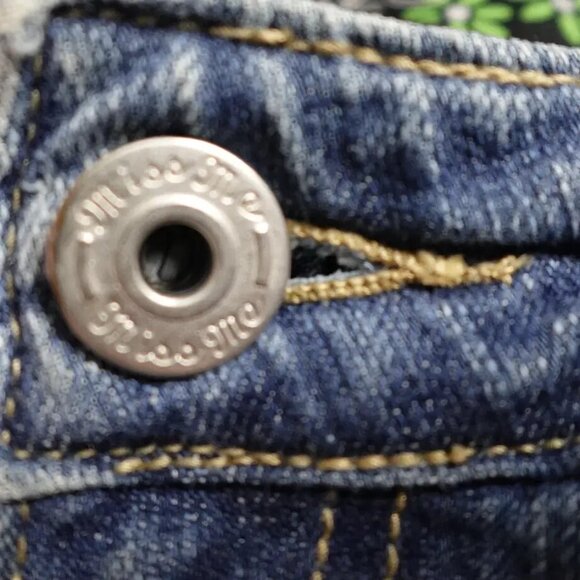 Miss Me Zako USA Co-Branded Jeans Women's 30 Embellished & Embroidered RARE! - Picture 7 of 16